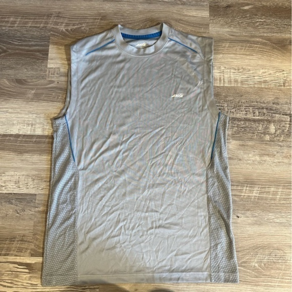 Gray sport sleeveless tshirt ( free when bundle )